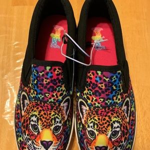 Leopard shoes, Hot Topic